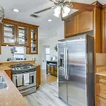 Spacious Memphis Retreat 5 Mi To Downtown Beats!