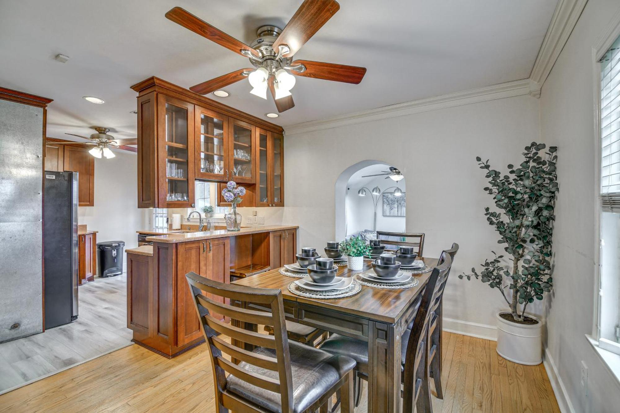 Spacious Retreat 5 Mi To Downtown Beats!