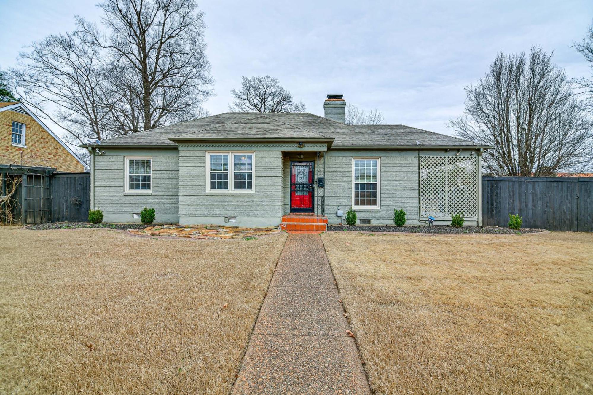 Holiday home Spacious Retreat 5 Mi To Downtown Beats! *